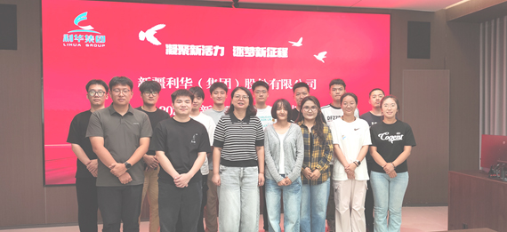 以文化铸魂，，，，以实践赋能